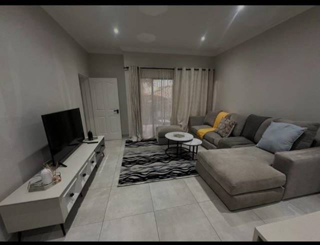 2 BEDROOM PROPERTY TO RENT IN BRYANSTON